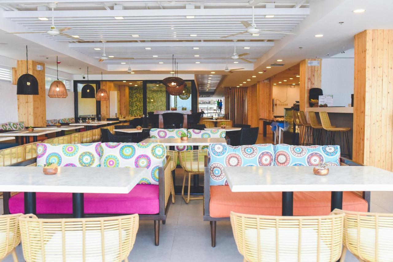 Bay'S Inn Балер Екстериор снимка